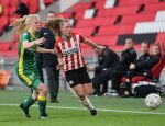 Eindhoven, 14 Mei 2021 PSV-ADO Den Haag Damesvoetbal, eindstand 6-2
Janou Levels