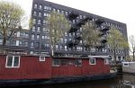 Amsterdam 11 mei 2021
In dit complex heeft Jeangu Macrooy  een appartement/ huis