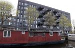 Amsterdam 11 mei 2021
In dit complex heeft Jeangu Macrooy  een appartement/ huis