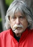 Rolde 19 mei 2021
Johan Derksen aan het wandelen met zijn hond in de boosen bij Rolde