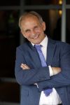 Nijkerk 22 mei 2021
Rene le Blanc overhandigt Johan Vlemmix award voor uitbrengen 175 cd 's