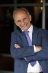 Nijkerk 22 mei 2021
Rene le Blanc overhandigt Johan Vlemmix award voor uitbrengen 175 cd 's
