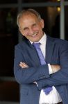 Nijkerk 22 mei 2021
Rene le Blanc overhandigt Johan Vlemmix award voor uitbrengen 175 cd 's