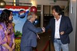 Nijkerk 22 mei 2021
Rene le Blanc overhandigt Johan Vlemmix award voor uitbrengen 175 cd 's