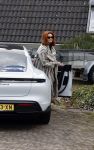 Alkmaar Stompetoren 5 april 2021
Marco en Leontine Borsato rijden met zijn porsche Taycan naar het huis van zijn moeder Mary om pasen te vieren