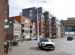 Alkmaar Stompetoren 5 april 2021
Leontine Borsato en Marco Borsato rijden met zijn porsche Taycan naar het huis van zijn moeder Mary om pasen te vieren. De auto van Leontine staat voor het appartement van Marco
