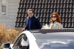 Alkmaar Stompetoren 5 april 2021
Leontine Borsato en Marco Borsato rijden met de porsche Taycan naar het huis van zijn moeder Mary om pasen te vieren