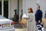 Alkmaar Stompetoren 5 april 2021
Leontine Borsato en Marco Borsato rijden met de porsche Taycan naar het huis van zijn moeder Mary om pasen te vieren