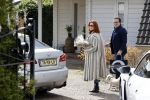 Alkmaar Stompetoren 5 april 2021
Leontine Borsato en Marco Borsato rijden met de porsche Taycan naar het huis van zijn moeder Mary om pasen te vieren