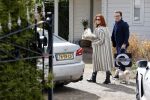 Alkmaar Stompetoren 5 april 2021
Leontine Borsato en Marco Borsato rijden met de porsche Taycan naar het huis van zijn moeder Mary om pasen te vieren