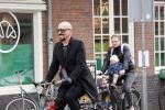 Amsterdam 3 april 2021
Maik de Boer op de fiets in Amsterdam zuid