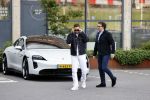 Amsterdam 12 mei 2021
Marco Borsato en Rolf Sanchez arriveren in de porsche Taycan bij Q music