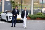 Amsterdam 12 mei 2021
Marco Borsato en Rolf Sanchez arriveren in de porsche Taycan bij Q music
