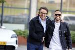 Amsterdam 12 mei 2021
Marco Borsato en Rolf Sanchez arriveren in de porsche Taycan bij Q music
