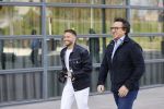 Amsterdam 12 mei 2021
Marco Borsato en Rolf Sanchez arriveren in de porsche Taycan bij Q music