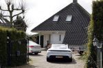 Alkmaar Stompetoren 5 april 2021
Marco en Leontine Borsato rijden met zijn porsche Taycan naar het huis van zijn moeder Mary om pasen te vieren