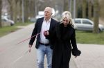 Almere 10 april 2021
Peter Jan Rens met zijn nieuwe vriendin Willeke Schoonewille