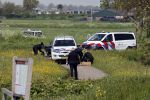 Broek en Waterland 20 mei 2021
Politie doet onderzoek naar de schietpartij/overval in Broek en Waterland . oa Karin Bloemen en boer Geet Jan v Meerveld wonen daar.