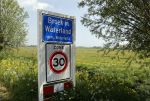 Broek en Waterland 20 mei 2021
Politie doet onderzoek naar de schietpartij/overval in Broek en Waterland . oa Karin Bloemen en boer Geet Jan v Meerveld wonen daar.