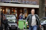 Amsterdam 14 mei 2021
Quincy Schellevis met zijn dochter in Amsterdam zuid