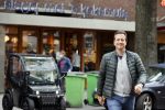 Amsterdam 14 mei 2021
Quincy Schellevis met zijn dochter in Amsterdam zuid