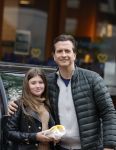 Amsterdam 14 mei 2021
Quincy Schellevis met zijn dochter in Amsterdam zuid