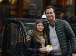 Amsterdam 14 mei 2021
Quincy Schellevis met zijn dochter in Amsterdam zuid