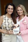 Amsterdam 14 mei 2021
Quinty Trustfull krijgt uit handen van Esther Kreukniet heet eerste boek . Vindt plaats in het consorvatorium hotel.