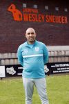 Utrecht 16 mei 2021
Eerste dag van de Sneijder Acadamy . De voetbalschool wordt geleid door Wesley Sneijder Rodney Sneijder  Tarik Divarci en Reduan Diba . Ze trainen op de velden van DHSC. Ook de zoon van Wesley Jessey traint mee.