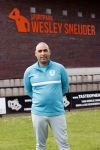 Utrecht 16 mei 2021
Eerste dag van de Sneijder Acadamy . De voetbalschool wordt geleid door Wesley Sneijder Rodney Sneijder  Tarik Divarci en Reduan Diba . Ze trainen op de velden van DHSC. Ook de zoon van Wesley Jessey traint mee.
