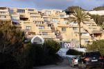 Ibiza 23 april 2021
Wesley Sneijder heeft in Jesus een huis te koop staan. Hij heeft er ook nog een prachtige villa samen met Yolanthe Cabau. Restaurant Xaxa staat te koop.