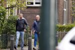 Weesp 14 mei 2021
Rolf Koster met partner in het centrum van Weesp.