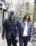 Amsterdam/ Amstelveen  10 april 2021
Ruud Gullit en zijn vriendin Karin de Rooij op de cornelis schuytstraat. Ze hebben samen een appartement in Amstelveen
