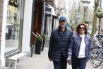 Amsterdam/ Amstelveen  10 april 2021
Ruud Gullit en zijn vriendin Karin de Rooij op de cornelis schuytstraat. Ze hebben samen een appartement in Amstelveen