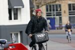 Amsterdam 13 april 2021
Sanne Wallis de Vries heeft ruzie met haar koptelefoon