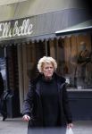 Amsterdam 7 april 2021
Simone Kleinsma doet boodschappen op de cornelis schuytstraat en gaat daarna naar de voetpedicure