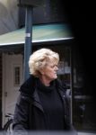 Amsterdam 7 april 2021
Simone Kleinsma doet boodschappen op de cornelis schuytstraat en gaat daarna naar de voetpedicure