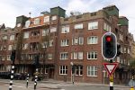 Amsterdam 7 april 2021
Simone Kleinsma doet boodschappen op de cornelis schuytstraat en gaat daarna naar de voetpedicure. Oude huis / appartement van Simone Kleinsma waar ze woonde met haar man Guus Verstraete