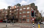 Amsterdam 7 april 2021
Simone Kleinsma doet boodschappen op de cornelis schuytstraat en gaat daarna naar de voetpedicure. Oude huis / appartement van Simone Kleinsma waar ze woonde met haar man Guus Verstraete