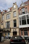 Amsterdam 7 april 2021
Simone Kleinsma doet boodschappen op de cornelis schuytstraat en gaat daarna naar de voetpedicure. Oude huis / appartement van Simone Kleinsma waar ze woonde met haar man Guus Verstraete