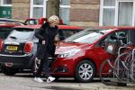 Amsterdam 7 april 2021
Simone Kleinsma doet boodschappen op de cornelis schuytstraat en gaat daarna naar de voetpedicure