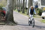 Bergen 19 april 2021
Sonja Bakker fietst op haar mountainbike naar huis