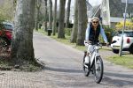 Bergen 19 april 2021
Sonja Bakker fietst op haar mountainbike naar huis