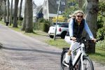 Bergen 19 april 2021
Sonja Bakker fietst op haar mountainbike naar huis