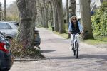 Bergen 19 april 2021
Sonja Bakker fietst op haar mountainbike naar huis
