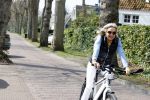 Bergen 19 april 2021
Sonja Bakker fietst op haar mountainbike naar huis