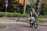 Bergen 19 april 2021
Sonja Bakker fietst op haar mountainbike naar huis