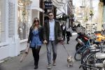 Amsterdam 17 april 2021
Stephanie Tency en haar vriend Mark op straat in Amsterdam zuid.