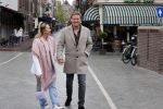 Amsterdam 15 mei 2021
Thomas Berge met zijn nieuwe vriendin Elianne Zweipfenning in het centrum van Amsterdam.