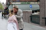 Amsterdam 15 mei 2021
Thomas Berge met zijn nieuwe vriendin Elianne Zweipfenning in het centrum van Amsterdam.